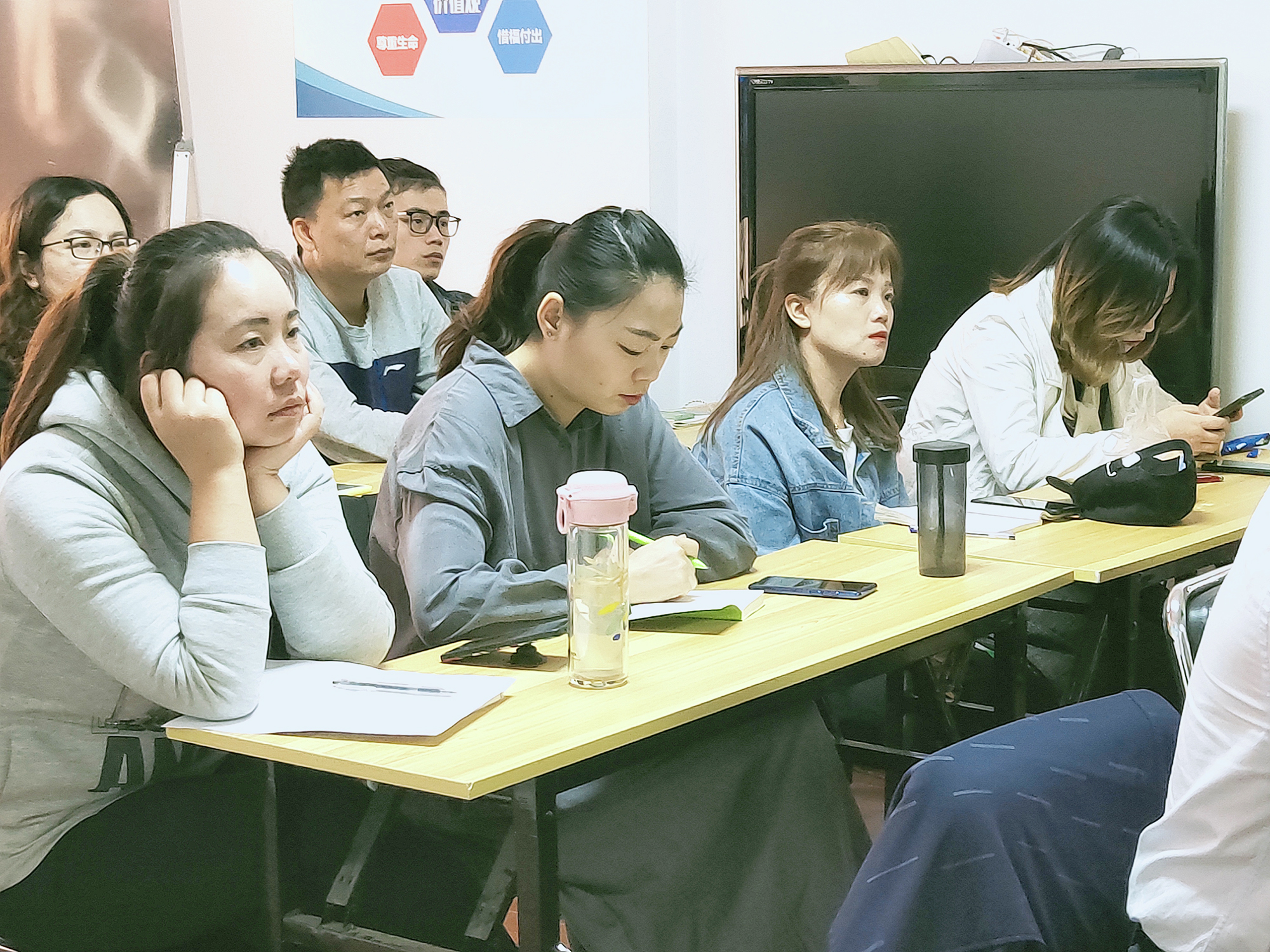 微信图片_2019110415551812.jpg